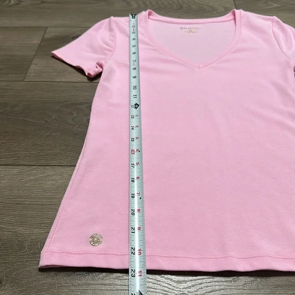 Lilly Pulitzer V-Neck Short Sleeve Pink Tee Shirt Size‎ XS - Picture 4 of 7